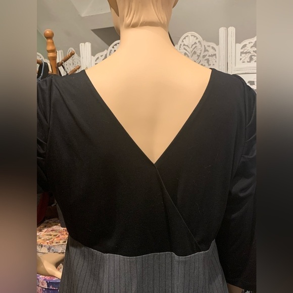 Igigi 2 Pc Look Ruched Pinstripe Dress, Plus Size 22/24 Black & Gray 3/4 Sleeves - Picture 9 of 15